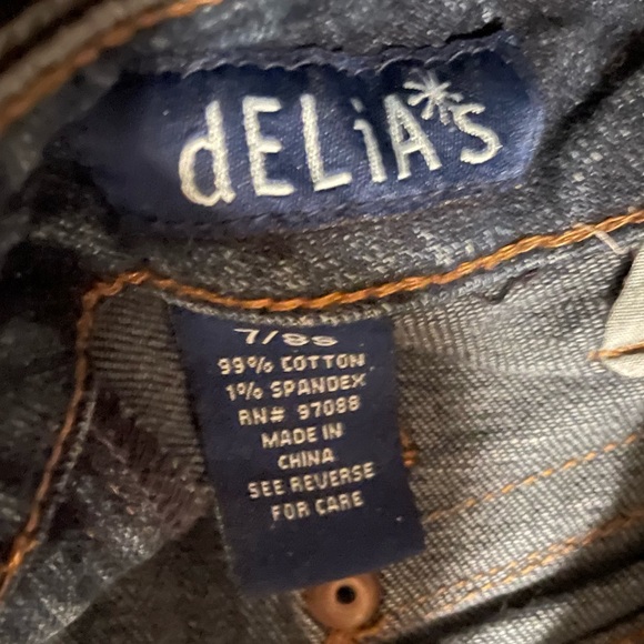 Delia’s “Reese” Jeans - Picture 4 of 5